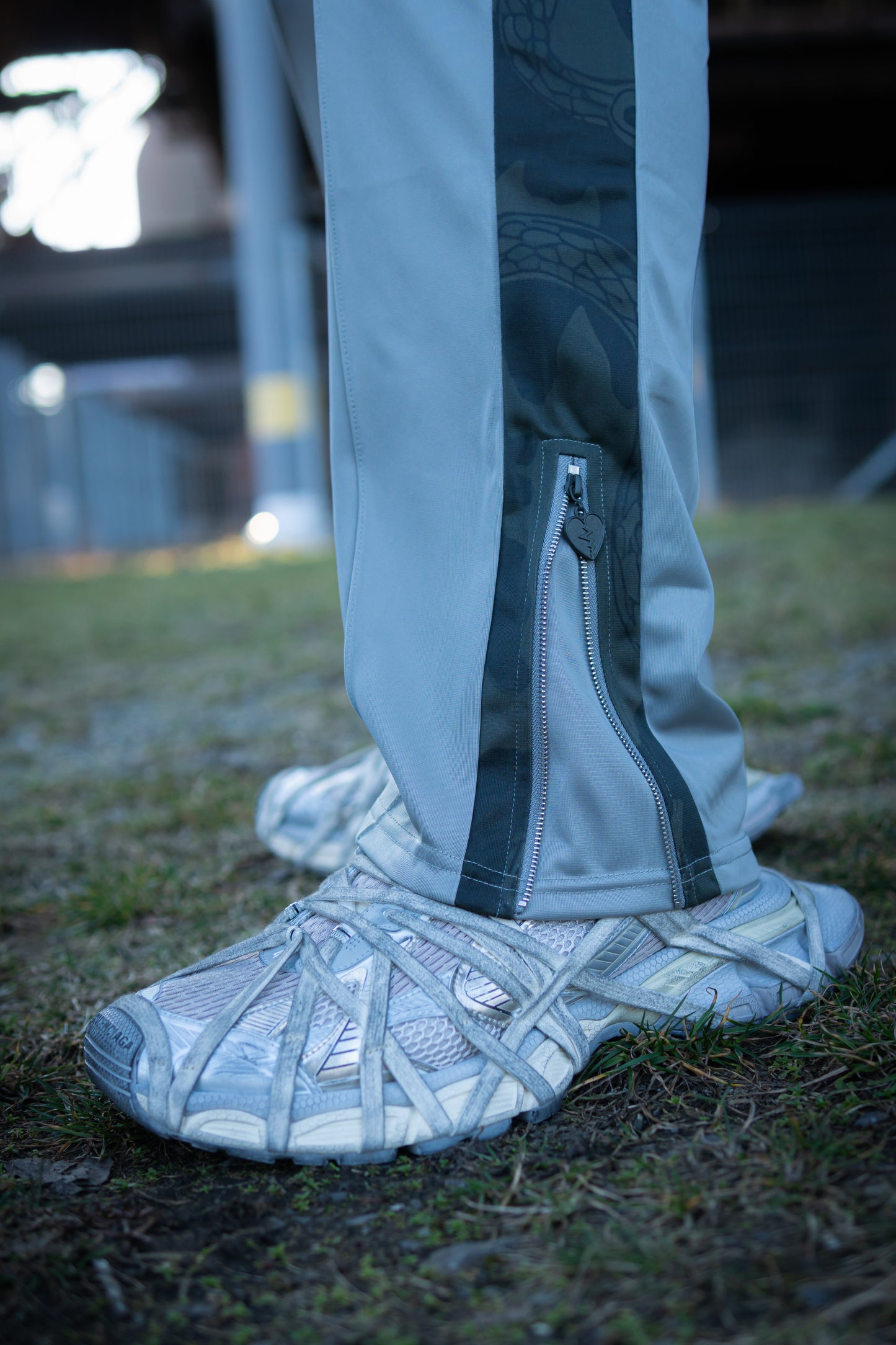 Teplákové kalhoty CEMENT SHARK