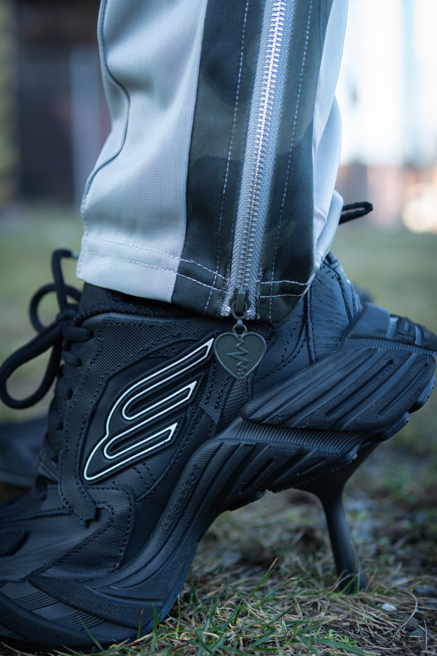 Teplákové kalhoty CEMENT SHARK